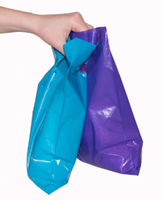 Sac en plastique PE biodégradable avec poignée découpée Impression par gravure Tailles personnalisées Fabricant vietnamien OEM Personnalisé Meilleur prix
