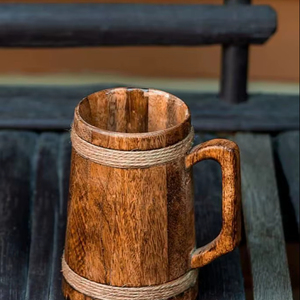 Mug à bière classique en bois - Product Image 1