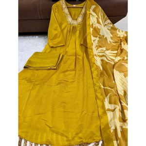 Hermoso Conjunto Elegante Amarillo JC para Fiesta, Top y Pantalón con Dupatta, Talla XL - Product Image 2