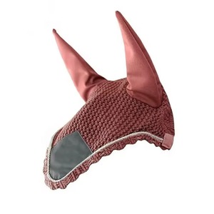 Bonnet d'oreille pour cheval personnalisé, respirant, anti-mouches, avec impression de logo sur mesure – Produits équestres très demandés - Product Image 1