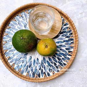 Bandeja Redonda de Ratán con Incrustaciones de Mosaico y Madreperla, Centro de Mesa Artesanal de Lujo para Mesa de Centro - Product Image 3