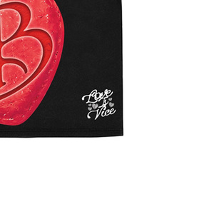Camiseta Negra Extra Grande Love & Vice con Estampado de Logotipo de Corazón Rojo en la Parte Delantera, Camiseta Formal de Manga Corta con Cuello Alto Tejido para Hombre - Product Image 4