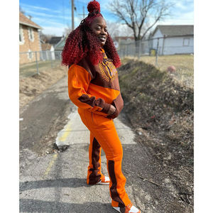 Custom Embroidery Winter Streetwear Hooded Woman Flared Tracksuit Pullover Jogger Pants Set Cotton Fleece Sweatsuit 2025 - Product Image 4