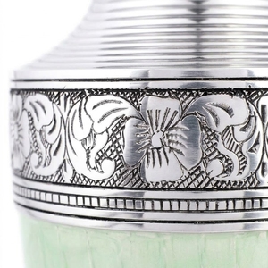 Urne funéraire en aluminium vert menthe avec motif floral papillon et bande argentée pour cendres d'adultes - Souvenir commémoratif de crémation - Vente en gros - Product Image 2