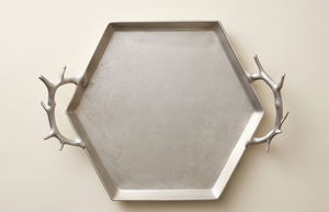 Plateau de service hexagonal en aluminium moulé, directement de l'usine, avec poignées en forme de bois de cerf, pour la présentation des aliments dans les restaurants. - Product Image 2