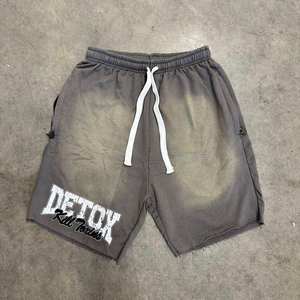 Shorts décontractés pour hommes Detox, couleur violette, avec cordon de serrage, poches et logo imprimé sur le devant, pour la gym et les activités sportives - Product Image 3