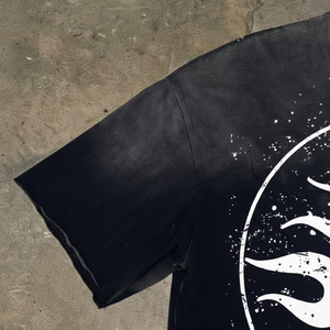 เสื้อยืดกราฟิกโอเวอร์ไซส์ทรงบ็อกซี่พรีเมียมผ้าฝ้าย 100% สกรีนลายวินเทจแบบคัสตอมสำหรับผู้ชาย - Product Image 4