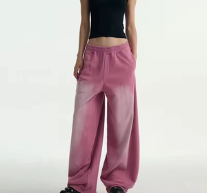 Pantalon de survêtement unisexe rose ombré pour femme, taille haute, coupe ample, style streetwear, décontracté et esthétique, idéal pour se détendre - Product Image 4