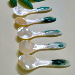 Cuchara de Nácar Auténtica Hecha a Mano, Herramienta Decorativa para Caviar, Suministro al por Mayor para Distribución en el Mercado Internacional - Product Image 5