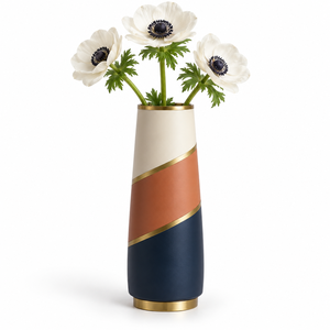 Vase à fleurs en métal à anneaux superposés avec une silhouette architecturale saisissante et une construction élégante à plusieurs niveaux, un objet décoratif unique - Product Image 2