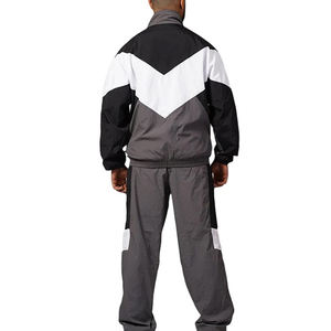 Ensemble court d'été sur mesure pour homme, coupe-vent en polyester et nylon avec fermeture éclair, survêtement imprimé grande taille pour homme - Product Image 3