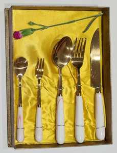 Ensemble de couverts en acier inoxydable, cuillère, fourchette, couteau, 4 pièces, avec manche en résine blanche, pour fêtes, décoration d'événements, accessoires de table - Product Image 5