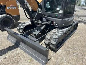 Miniexcavadora CX230 Amarilla, Compacta, para Construcción y Paisajismo - Product Image 6