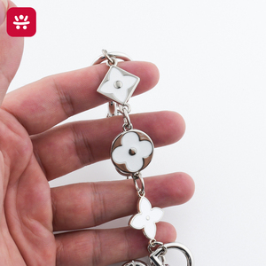 Cadena para Bolso de <span class=keywords><strong>Mujer</strong></span>, Accesorio para Bolso Cruzado, Cadena de Metal Ajustable con Trébol de Cuatro Hojas, Cadena Dorada Personalizada para Bolso - Product Image 4