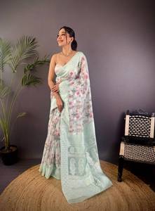 Sari de Seda Banarasi con Estampado Floral y Borde Tejido, Diseño de Alta Costura para Bodas y Fiestas Indias, Seda Suave - Product Image 6