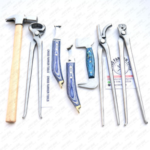 Kit completo de herramientas de herrador, pinza de pezuña para caballos, el mejor cuchillo de bucle de martillo de zapato para recortar, cortador de remache de uñas para cuidado equino - Product Image 6