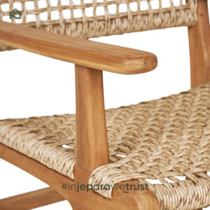 Chaise de salle à manger d'extérieur moderne et durable en teck, fauteuil de patio à faible entretien avec accents en rotin et bois massif, confortable pour hôtel - Hinata - Product Image 6