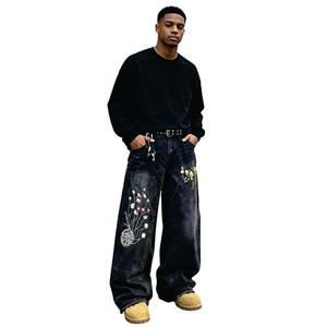 Ropa con Logotipo Personalizado, Tela Vaquera Resistente, Cintura Cómoda, Estilo Urbano Moderno, Corte Regular, Corte Ajustado, Corte Holgado - Product Image 6