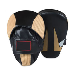 แผ่นซ้อมมวยโค้งหนังพรีเมียม ซับเหงื่อได้ดี ปรับแต่งได้ คุณภาพสูง - Product Image 2