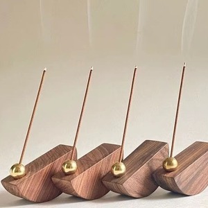 Modern Ceramic Incense Burner with Arabic Pattern and Gold Accents for Aromatherapy Use - Product Image 2