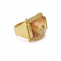Bague Chevalière Unisexe en Argent Sterling 925 Plaqué Or avec Zirconium Taille Coussin Champagne, Luxe, Vente en Gros pour Cérémonie de Remise des Diplômes