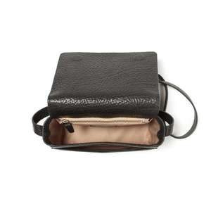 Bolso de mano de cuero con cremallera para mujer, tipo tote, impermeable, bandolera para cámara, viajes y uso con portátil - Product Image 5