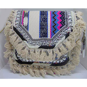 Bolso de Mano de Noche Estilo Bohemio Tribal Indio Banjara, con Forro de Satén, Diseño Étnico, Patrón Geométrico, Hecho a Mano - Product Image 1
