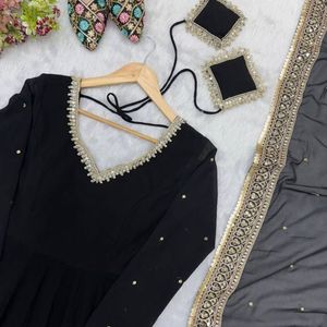 Robe de soirée en georgette brodée de sequins avec pantalon et dupatta pour femme |   Tenue de soirée et de mariage entièrement cousue, coupe évasée - Product Image 3