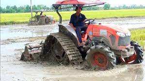 Tailandia origen 60HP para Kubota M 6040 motor diésel nueva condición 4WD Tractor altamente eficiente agrícola superventas rodamiento - Product Image 6