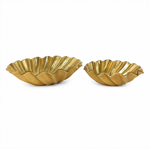 Ensemble de 2 bols de service en métal doré à bords festonnés, décoratifs, pour fruits et collations, centre de table - Product Image 5