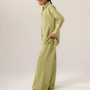 Ensemble coordonné moderne pour femmes, ensemble coordonné tendance pour femmes, parfait pour les journées décontractées avec un look élégant et un tissu doux - Product Image 2