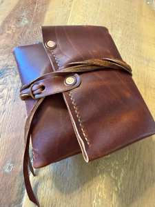 Étui de rangement pour pipes en cuir véritable sur mesure de qualité supérieure, fait main, pochette pour pipes à tabac, kit de voyage PRB-0032 - Product Image 1