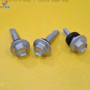 Vis en Dacromet résistantes à la corrosion structurelle pour l'installation de systèmes de montage de panneaux solaires - Product Image 2