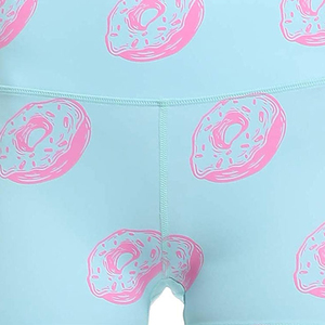 Shorts Deportivos de Cintura Alta para Mujer, Color Azul Claro y Rosa, Estampado de Donuts, Spandex y Poliéster, con Bolsillos - Product Image 5