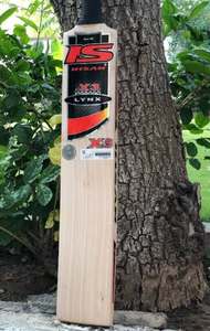 Bate de críquet ihsan sports lynx x3 English Willow con funda protectora, cubierta de burbujas, agarre adicional y lámina anti-desgaste, todo incluido. - Product Image 6