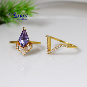 Elegante Anillo de Alejandrita en Forma de Cometa, Plata de Ley 925, Chapado en Oro, Anillo de Compromiso y Boda Vintage con Detalles de Circonita Cúbica - Product Image 4