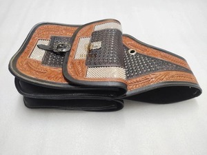 Sillín de Cuero de la Mejor Calidad con Diseño Floral Estilo Western y Bolsa de Sillín Clásica Disponible al Mejor Precio del Mercado - Product Image 2