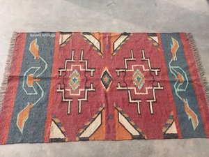 Tapis rectangulaire en laine fait main, géométrique, kilim, écologique, à poils moyens, pour salon, nettoyage localisé, par Krafterscustom - Product Image 2