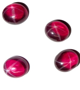 Rubis étoilé transparent ovale 10x12 mm 9 carats, cabochon poli créé en laboratoire avec effet étoile à 6 branches pour la fabrication de bijoux - Product Image 5