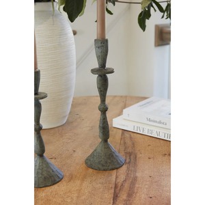 Decorative Antique Iron Candlestick Holder with Tapered Base and Durable Metal Design for Home Decoration - Product Image 4