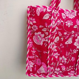 Bolso Tote Acolchado de Algodón con Estampado Floral Indio Hecho a Mano con Cremallera para Mujer, Reutilizable, Ecológico, con Estampado de Bloques, Elegante, Estilo Bohemio, para Llevar al Hombro - Product Image 4