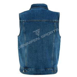 เสื้อกั๊กเดนิมผู้ชายสุดหรู 100% ผ้าเดนิมฟอกสี ทรงพรีเมียมสำหรับขี่มอเตอร์ไซค์ แฟชั่นไบค์เกอร์ มีกระเป๋าหลายช่อง - Product Image 5