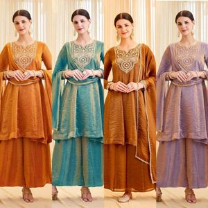 Ensemble de tenue ethnique de soirée de créateur en soie brodée lourde avec palazzo et dupatta à bordure en dentelle fantaisie, vente en gros - Product Image 3