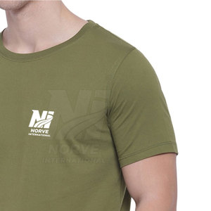 Camiseta Básica de Moda de Calidad, Diseñada para un Uso Cómodo y un Estilo Contemporáneo - Product Image 6