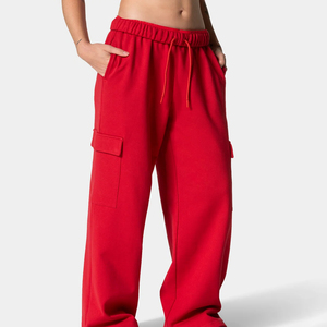 Pantalon cargo premium pour femme, rouge, coupe large, taille mi-haute, avec cordon de serrage, coupe ample, en molleton uni, style streetwear décontracté, vente en gros - Product Image 4