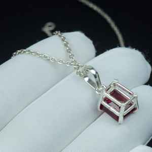 Pendentif en rubis rouge taille émeraude, collier bohème en argent sterling 925, bijou original en pierre précieuse rubis sang. - Product Image 3
