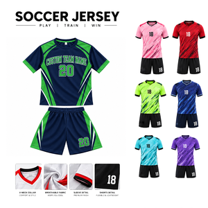 Ensemble de maillot de football bleu marine et vert, blocs de couleur, sublimé, anti-humidité, 100 % polyester, manches courtes, coupe classique pour homme - Product Image 3