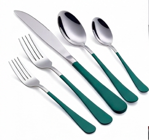 Ensemble de couverts modernes en acier inoxydable avec manches en plastique vert, compatibles lave-vaisselle, pour la maison et les mariages, 4 pièces - Product Image 1