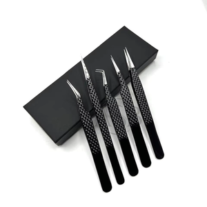 Pinces à cils professionnelles en acier inoxydable noir brillant, logo personnalisé, testées à la main, qualité supérieure, pour extensions de cils - Product Image 1
