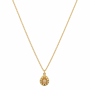Collar con Colgante de Lágrima en Latón Dorado con Marco Texturizado y Centro Beige, Joyería Minimalista al por Mayor para Minoristas - Product Image 1
